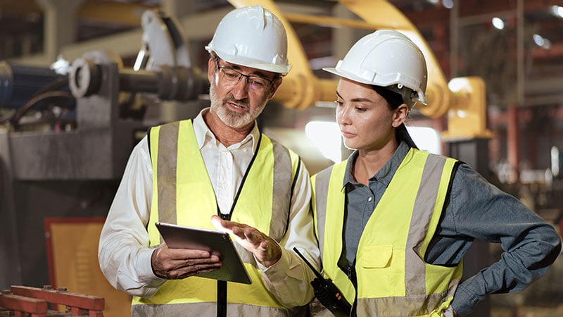 5 Ways to Turn Cloud Complexity into Manufacturing Advantage