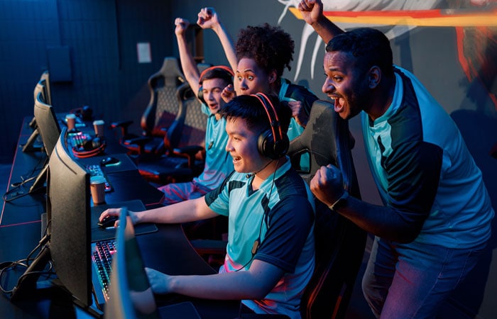 eSports for Professional Development and Teambuilding